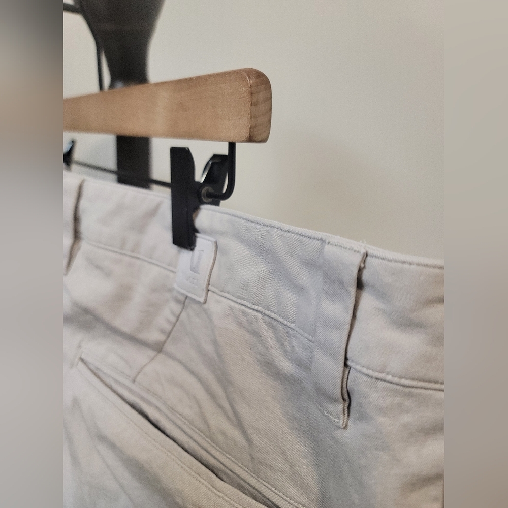 Vuori Men's All Ways Chino Pants Casual Size 36×32 - Picture 5 of 9